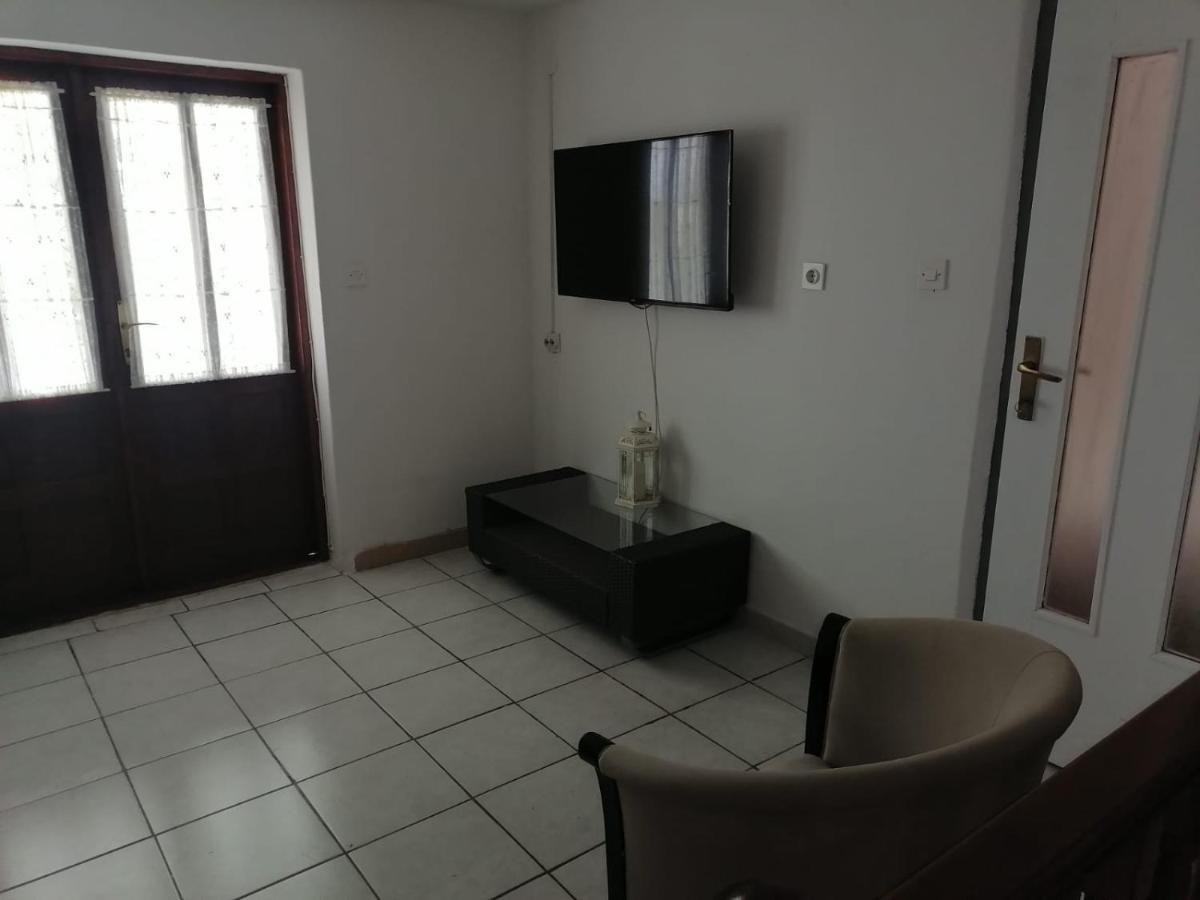 Apartments Bozo ดราเช ภายนอก รูปภาพ