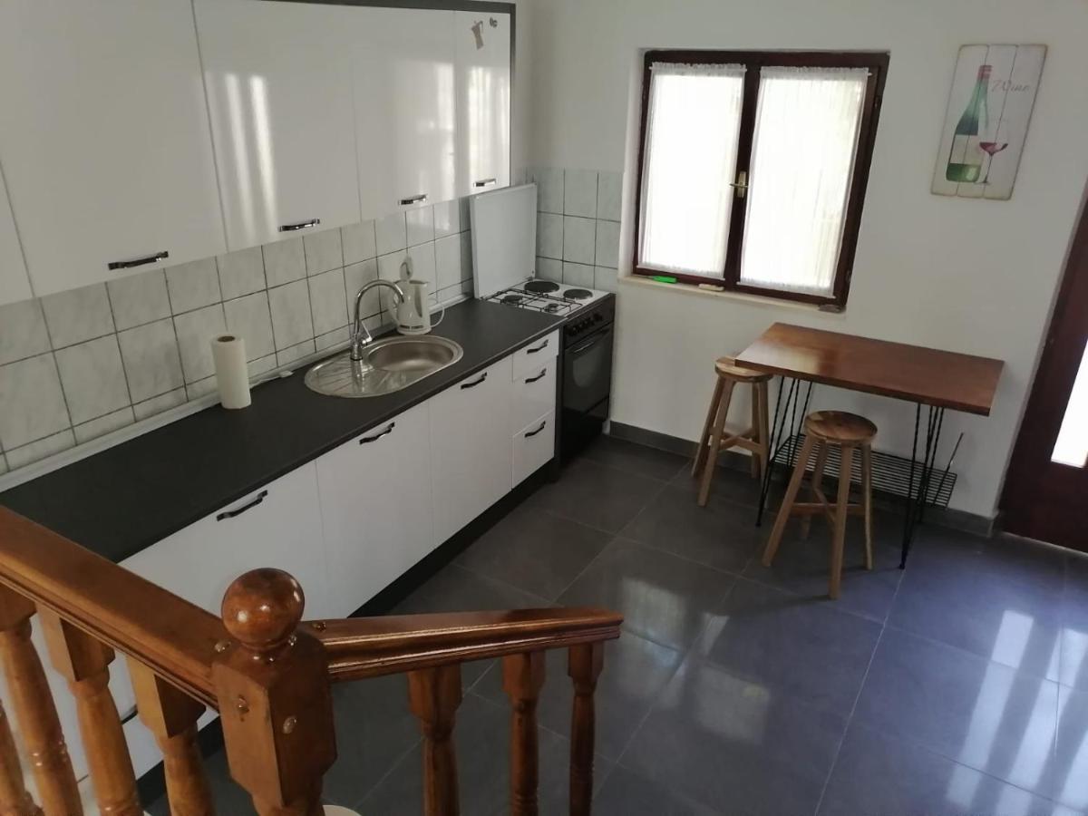 Apartments Bozo ดราเช ภายนอก รูปภาพ
