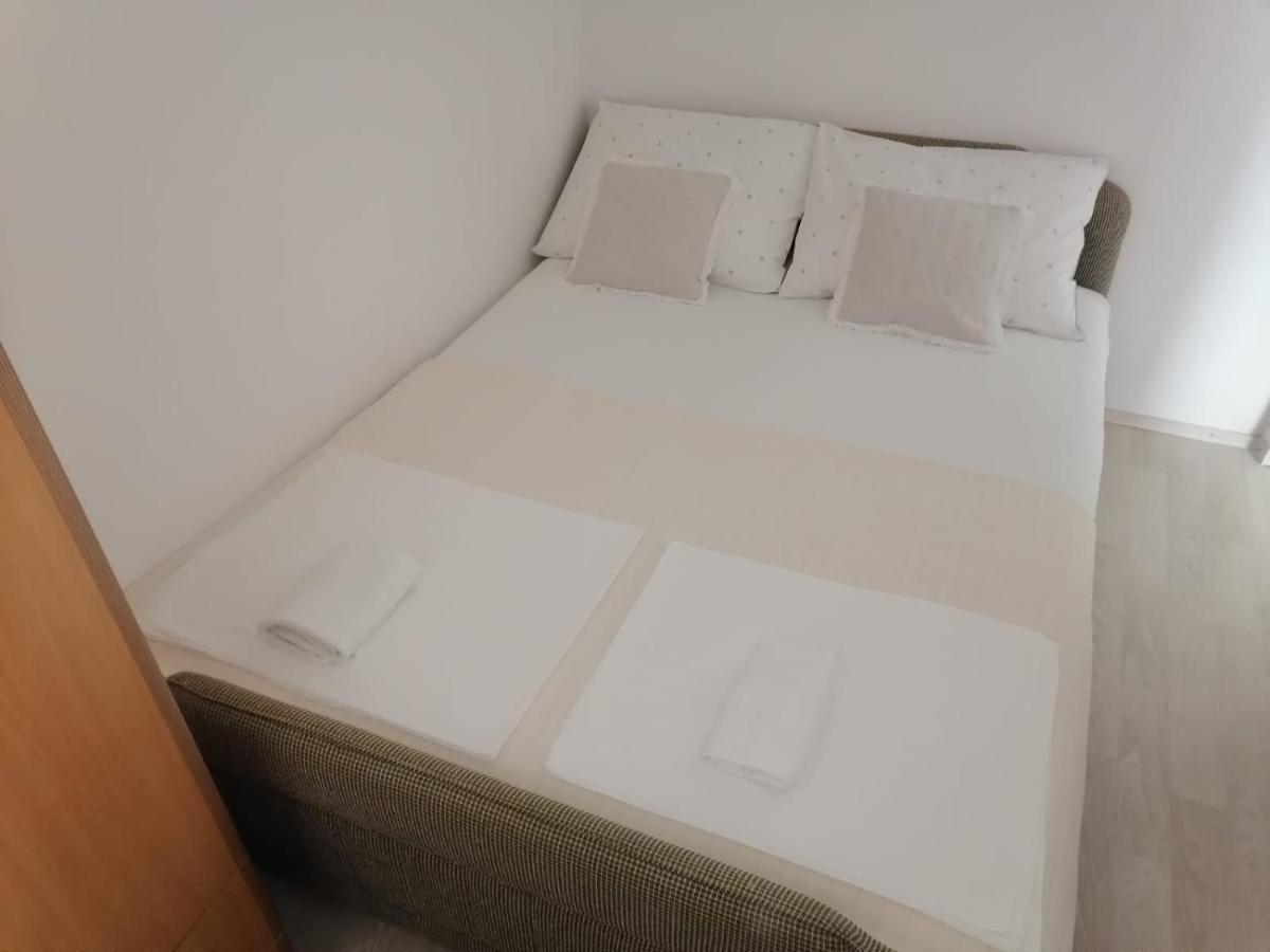 Apartments Bozo ดราเช ภายนอก รูปภาพ