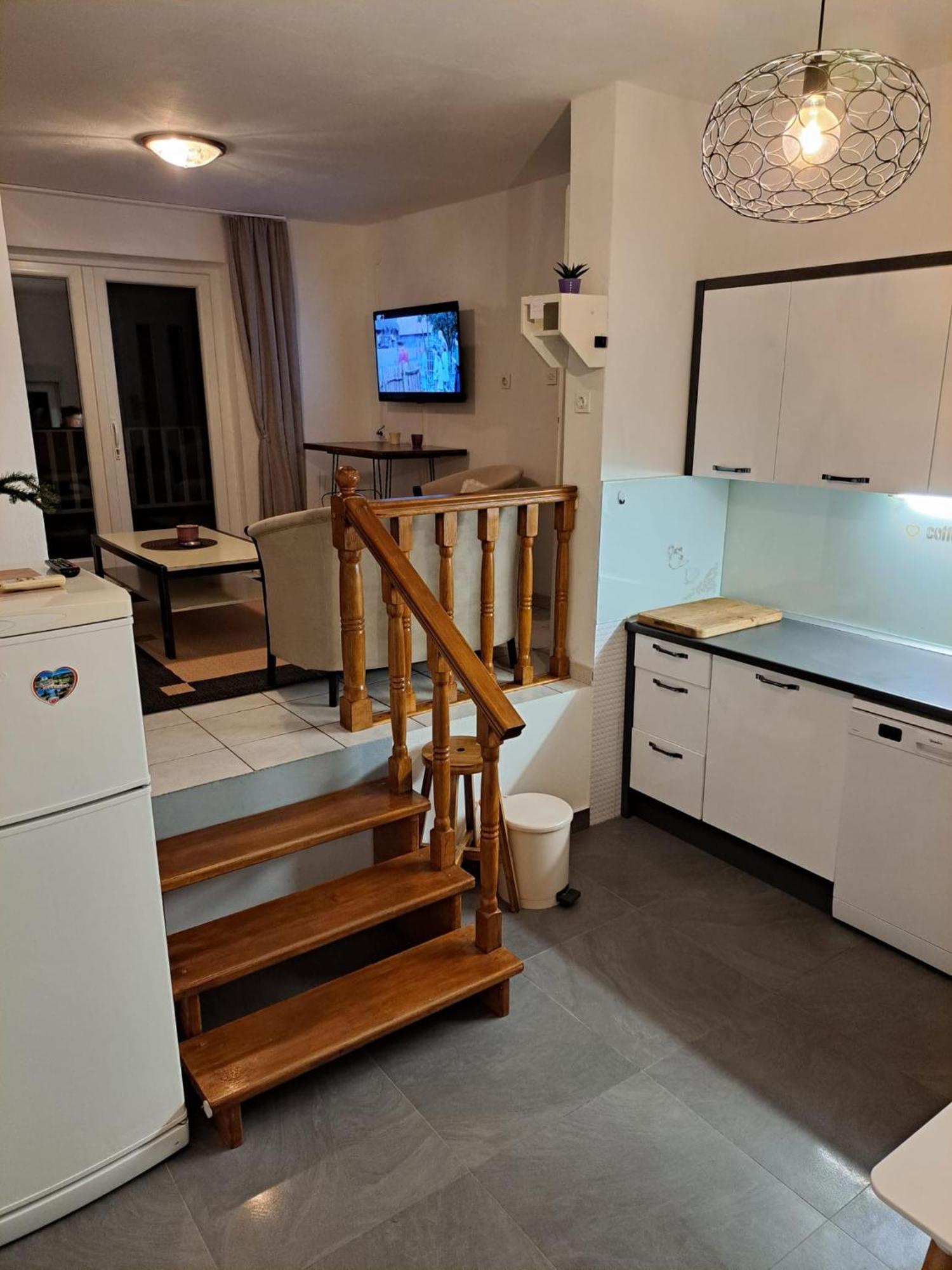 Apartments Bozo ดราเช ภายนอก รูปภาพ